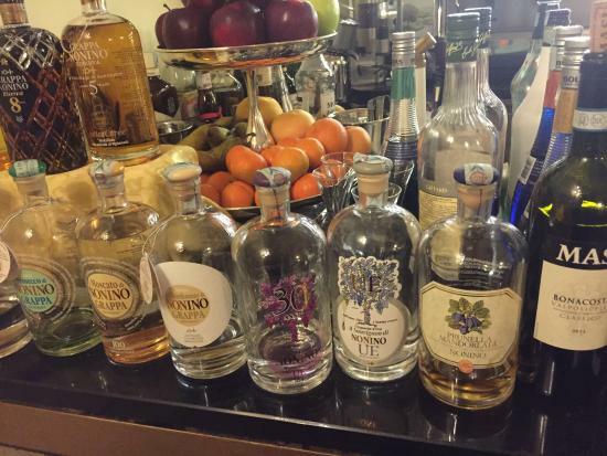 Bat Bar Lounge & Terrace